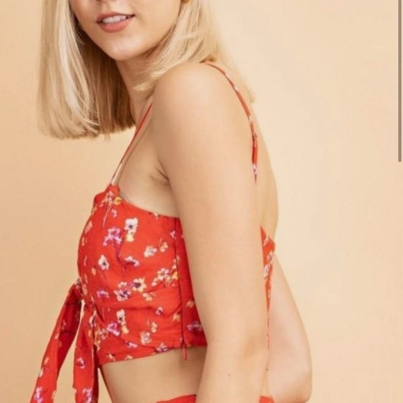 Floral Tie-Front Top - Picture 2 of 7